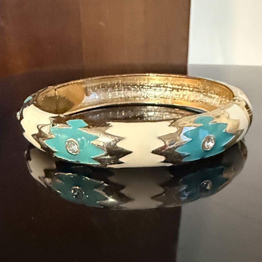 Elegant Gold and Turquoise Enamel Color Bangle Bracelet
